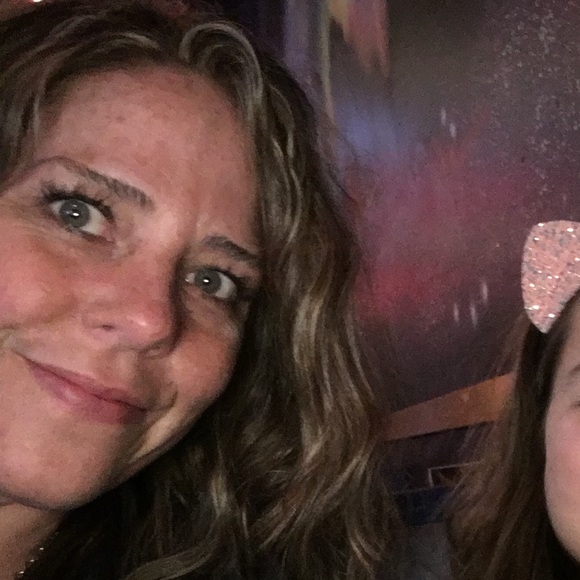 Meet your Posher, Em - Picture 1 of 1